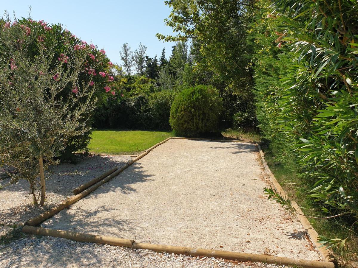 La Villa Provencale Sarrians Exterior photo