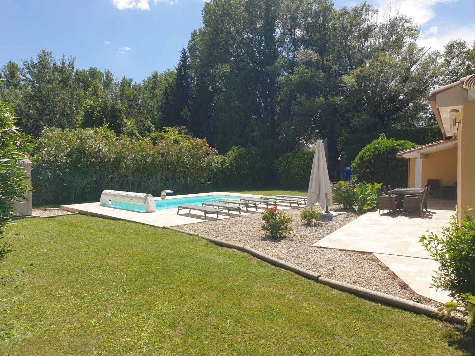 La Villa Provencale Sarrians Exterior photo